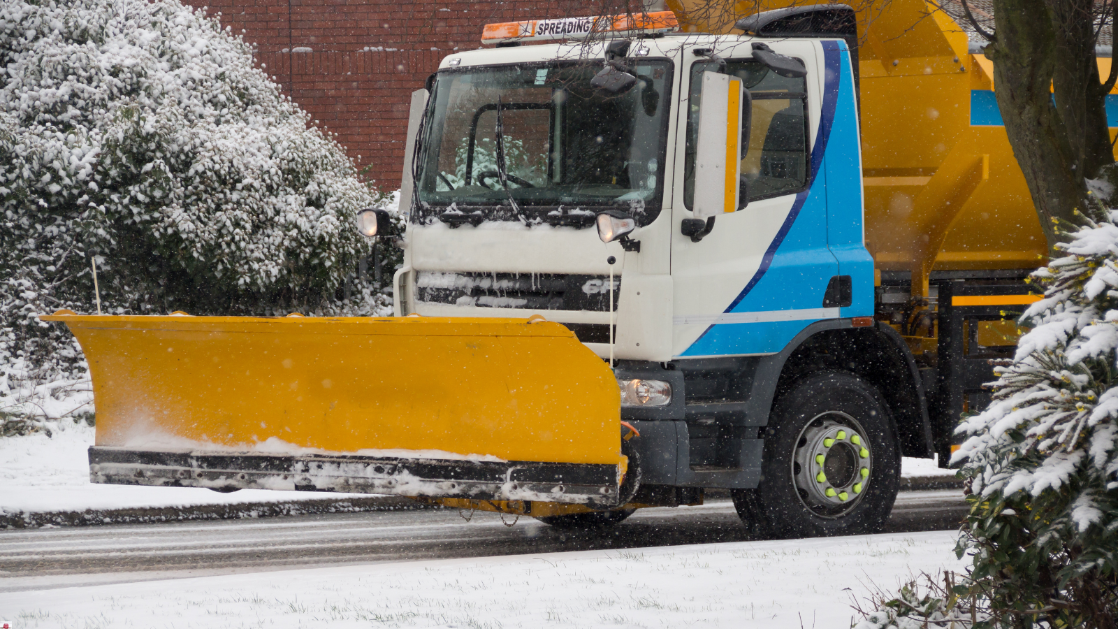 Winter road safety and gritting services in Lightmoor Village Image